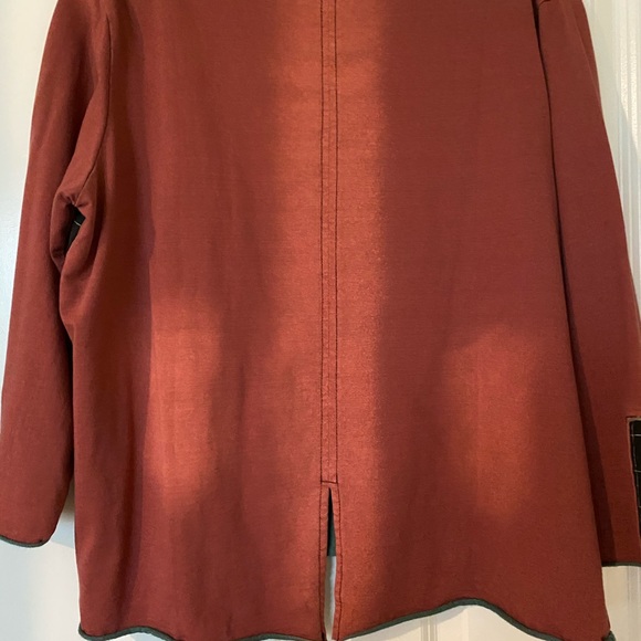 Top & pant set - Picture 2 of 4